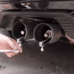 Charger l'image dans la galerie, Pot d'échappement surdimensionné pour un rugissement impressionnant (voitures )

